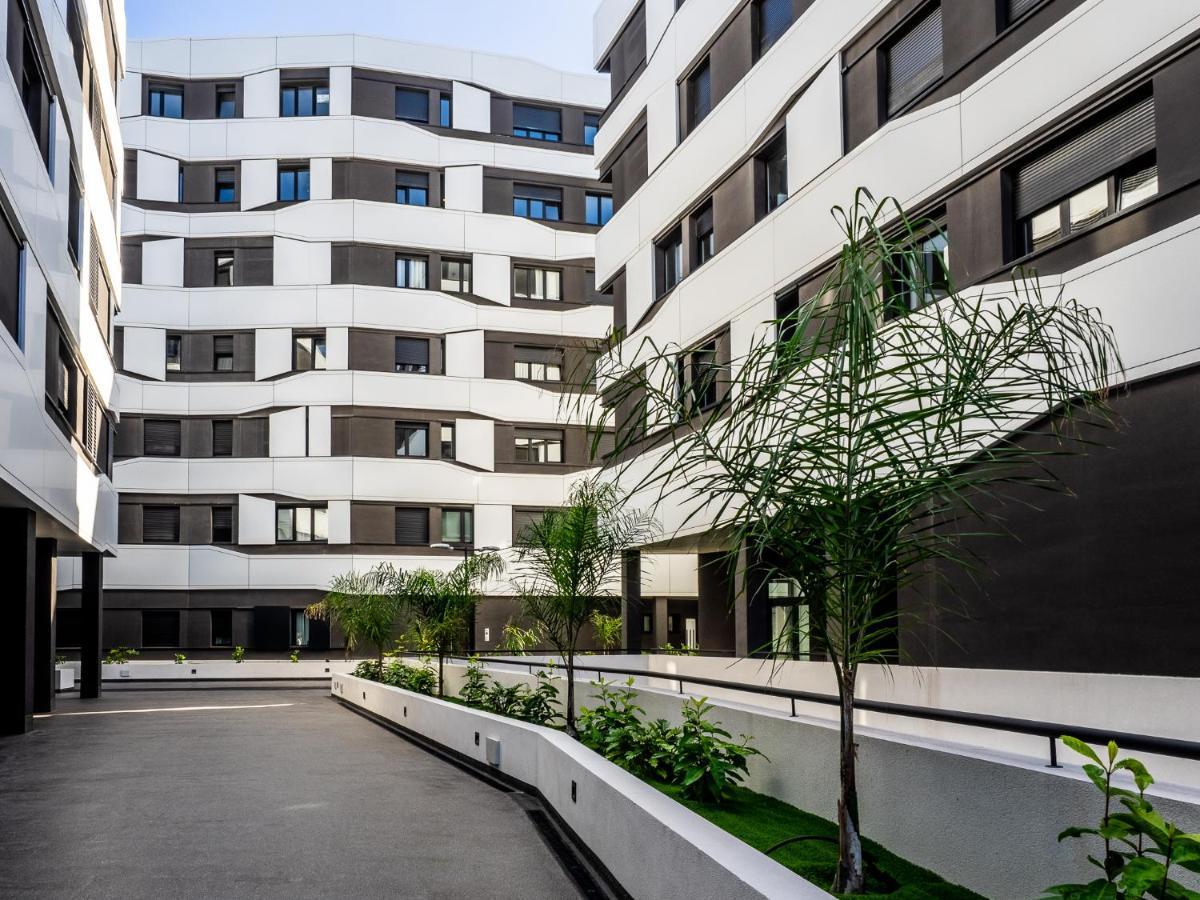 Apartment Abora With Pool, Gym And Free Parking