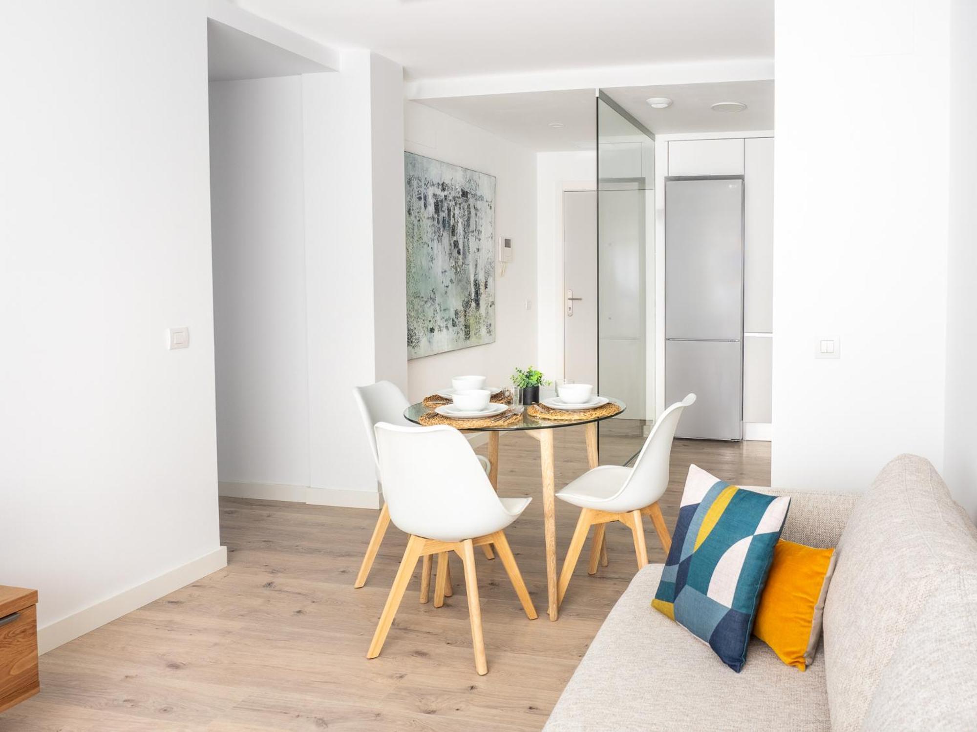 Apartment Abora With Pool, Gym And Free Parking